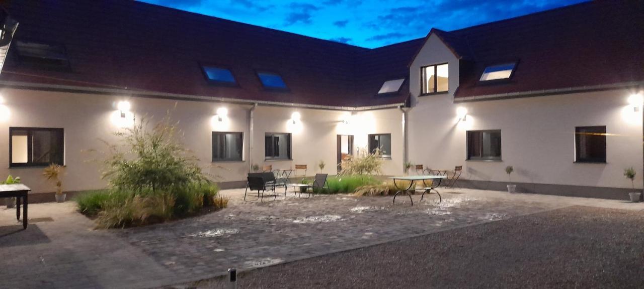 Hotel Côté Grange Tournai Esterno foto