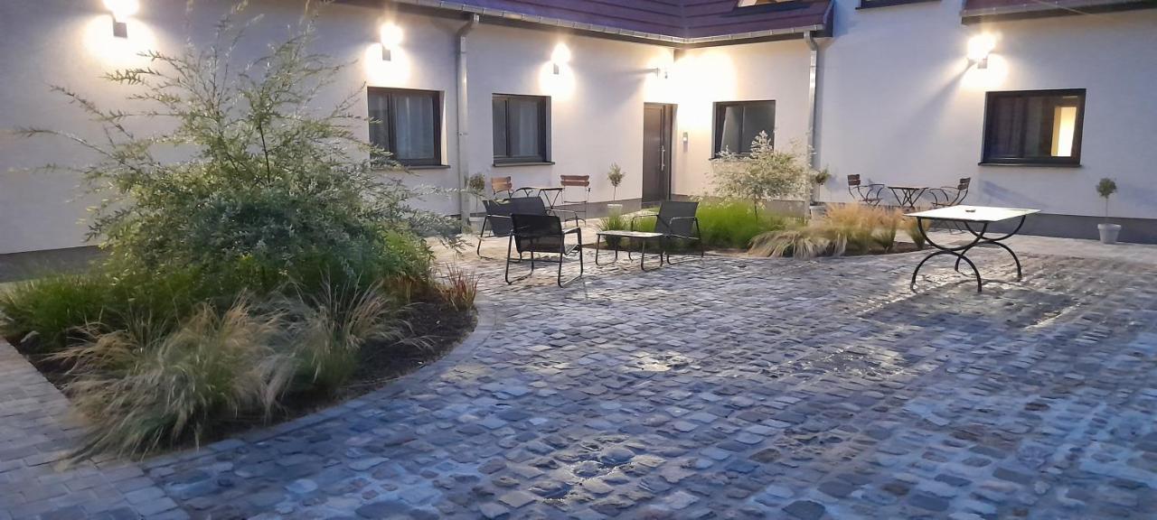 Hotel Côté Grange Tournai Esterno foto