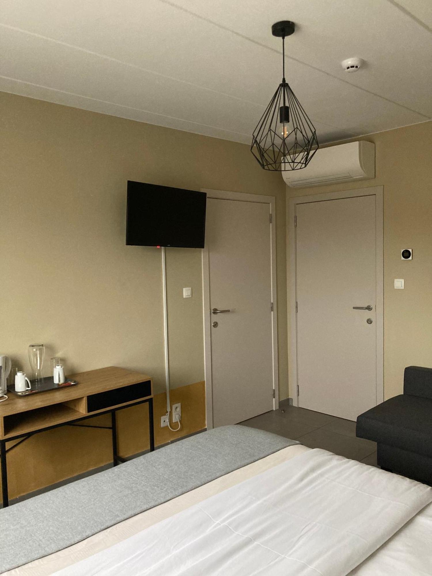 Hotel Côté Grange Tournai Esterno foto